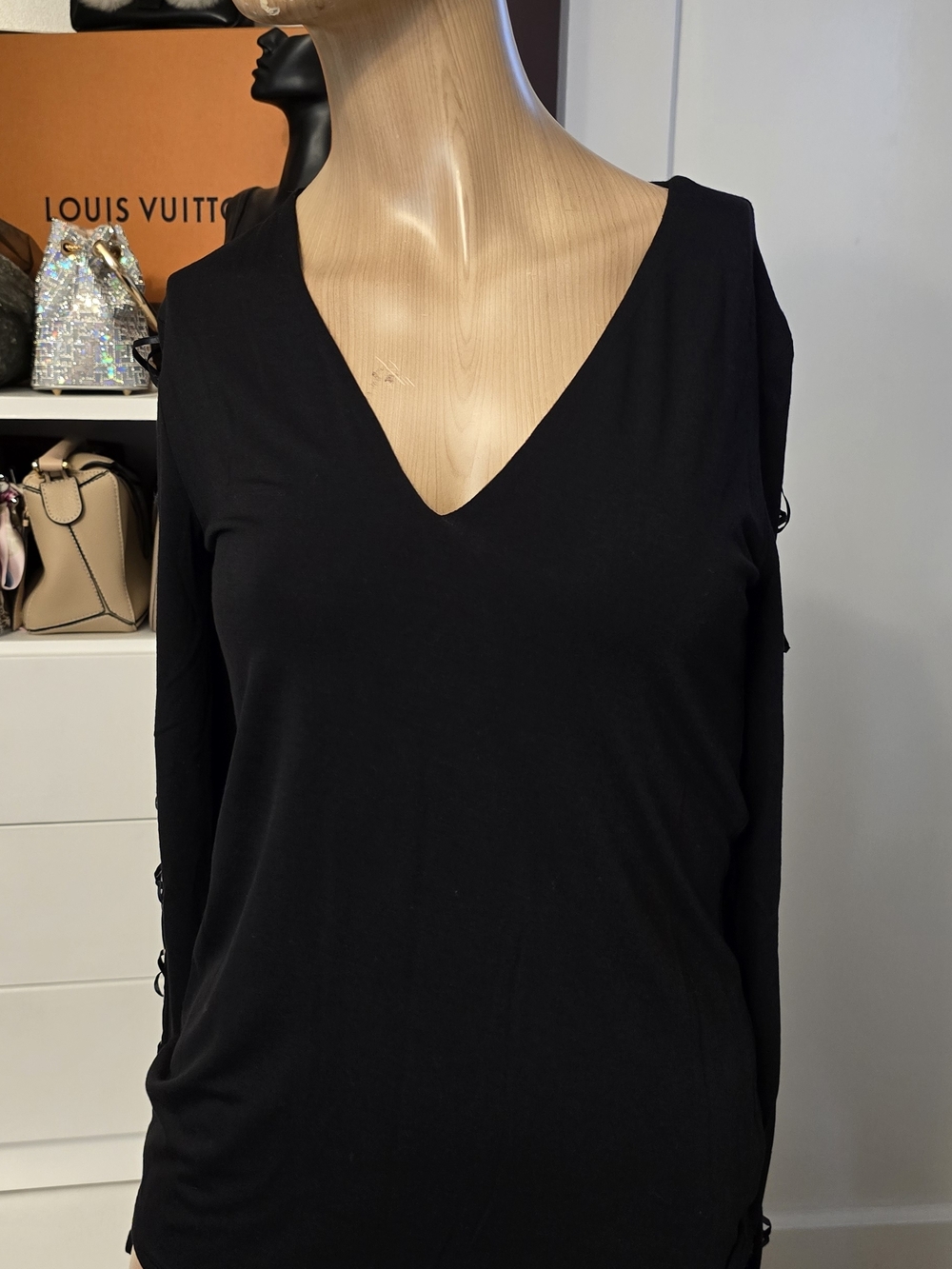 Express Black V-Neck Long Sleeve Top Sz S